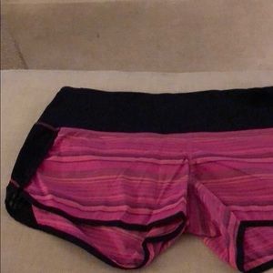 Lululemon hotty hot short